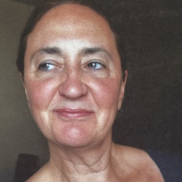 Portrait d'une habitante de Joué-lès-Tours ayant comparé ses devis de diagnostic